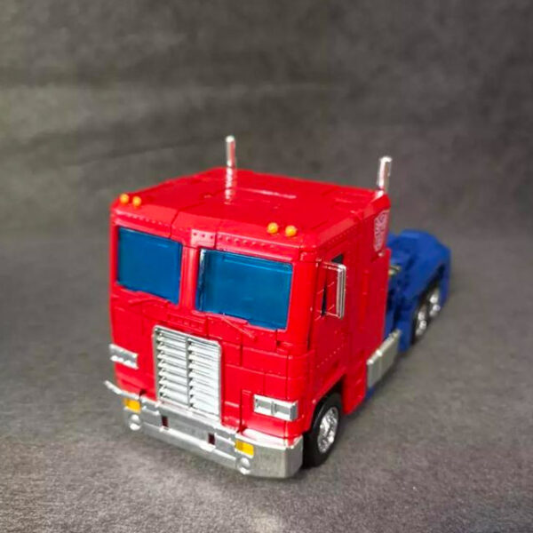 4th Party MP 44 Optimus Prime White Leg Version 03